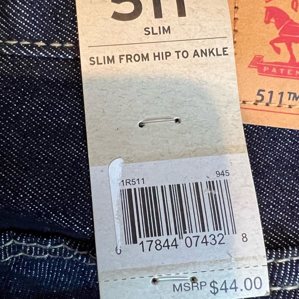 ‎Levi’s - Picture 8 of 10